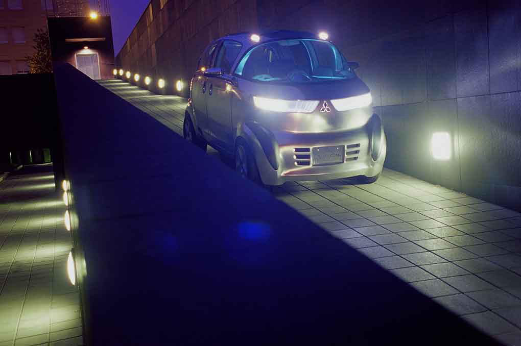 Mitsubishi SE-RO 2003 002.jpg